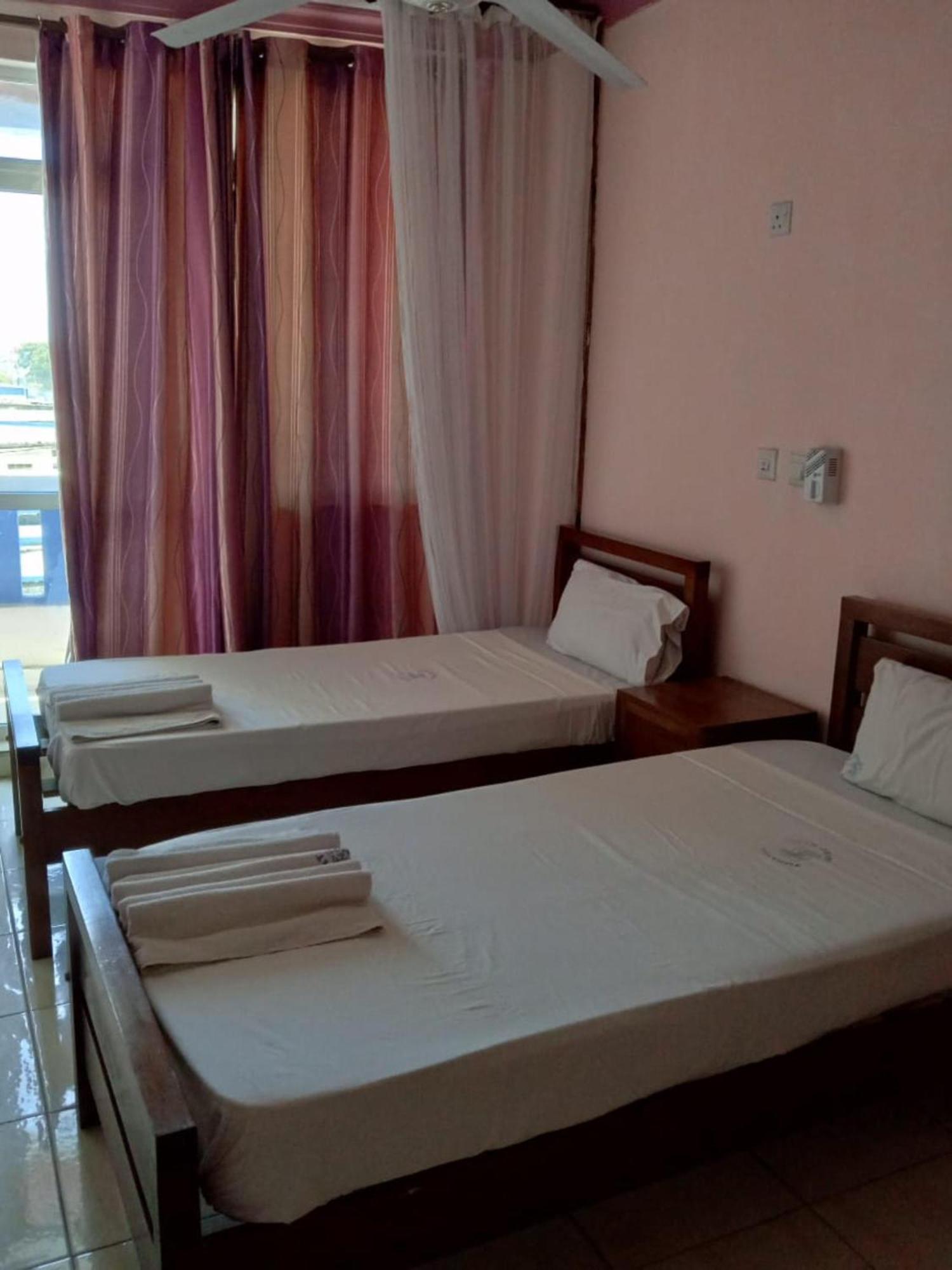 Checkpoint Inn Hotel, Mombasa Extérieur photo