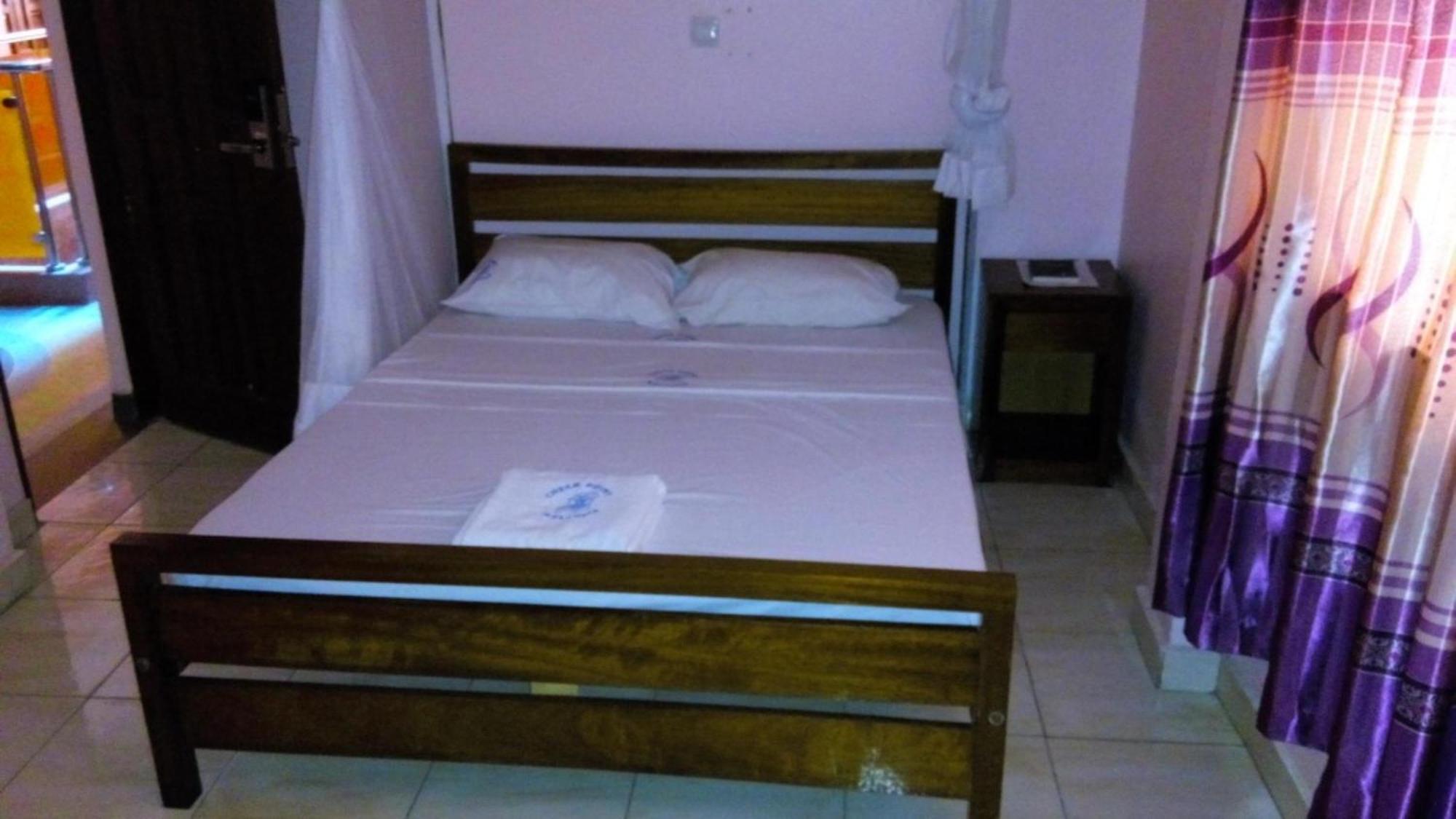Checkpoint Inn Hotel, Mombasa Extérieur photo